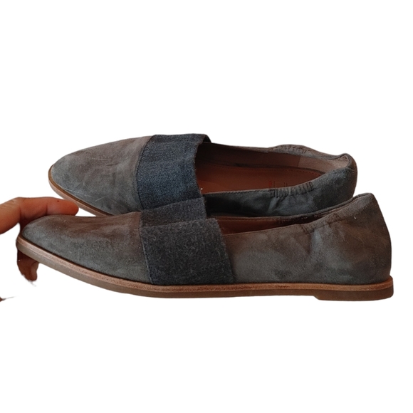 Ellen Degeneres Grey Suede Flats Slip On Shoes - Picture 8 of 9